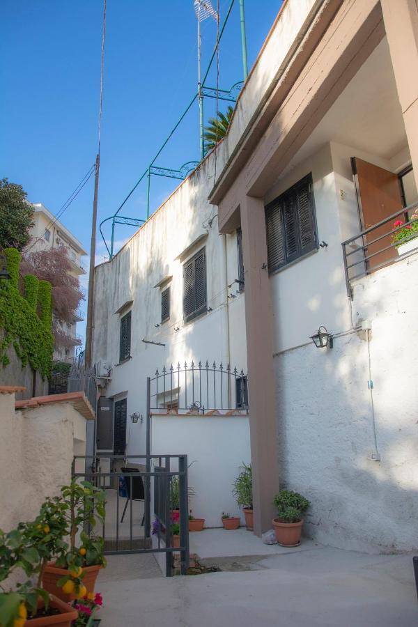 Quintessenza - Sorrento Coast Rentroom Vico Equense Eksteriør billede